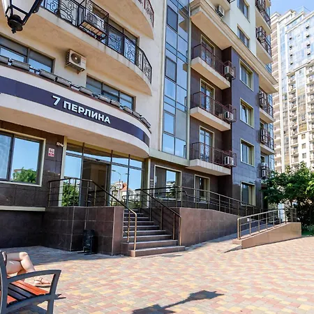 Apartment сучасна з панорамними вікнами та видом на море Fainorent